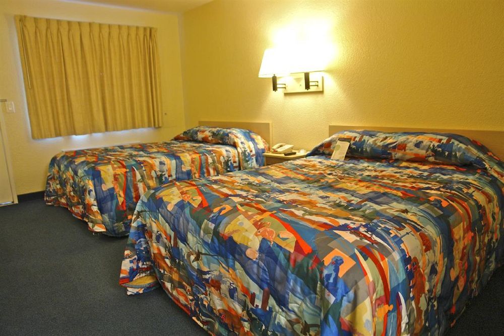 Motel 6-Everett, Wa - South Wintermutes Corner Exterior photo